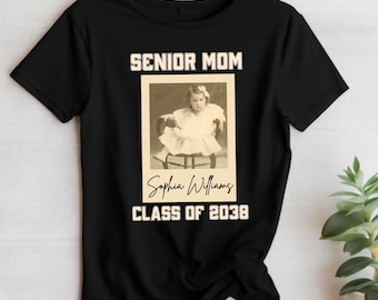 Personalized Senior Mom 2026 Vintage Photo T-Shirt, Class of 2038 Graduation Tee, High School Grad, Custom Photo Shirt