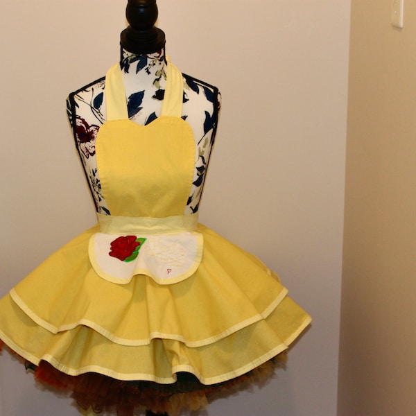 Belle Peasant Apron main image 1
