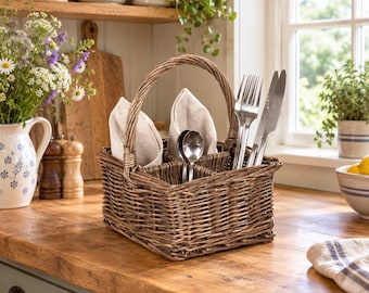Full Antique Wash Willow Cutlery Holder with 4 sections