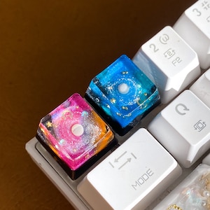 Custom keycap, galaxy keycap, resin keycap, keycap set, artisan keycap, cute keycap, esc keycap,
