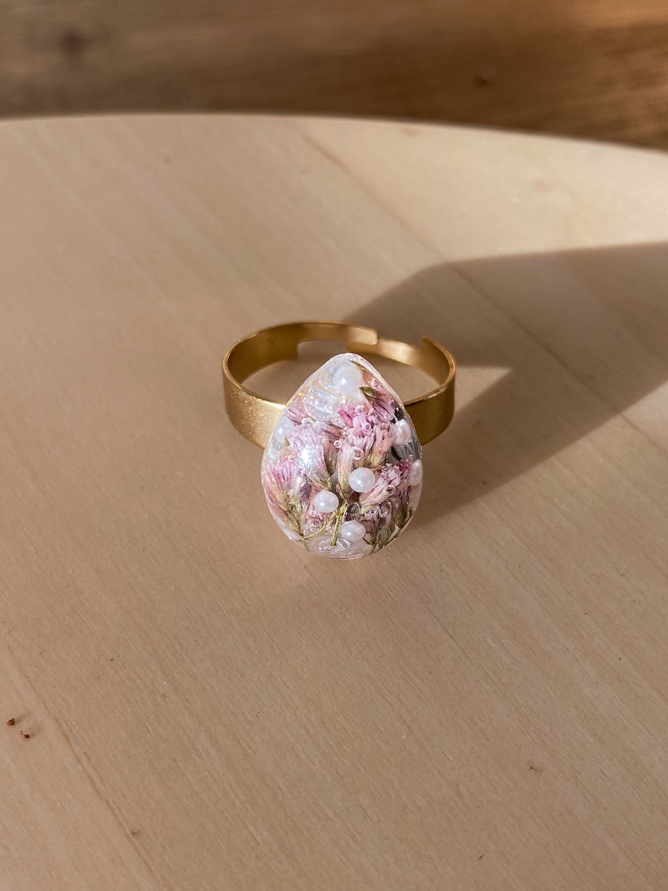 Real flower Ring/Resin Ring/Pressed flower resin ring/botanical ring/gift for her/ tear drop flower ring