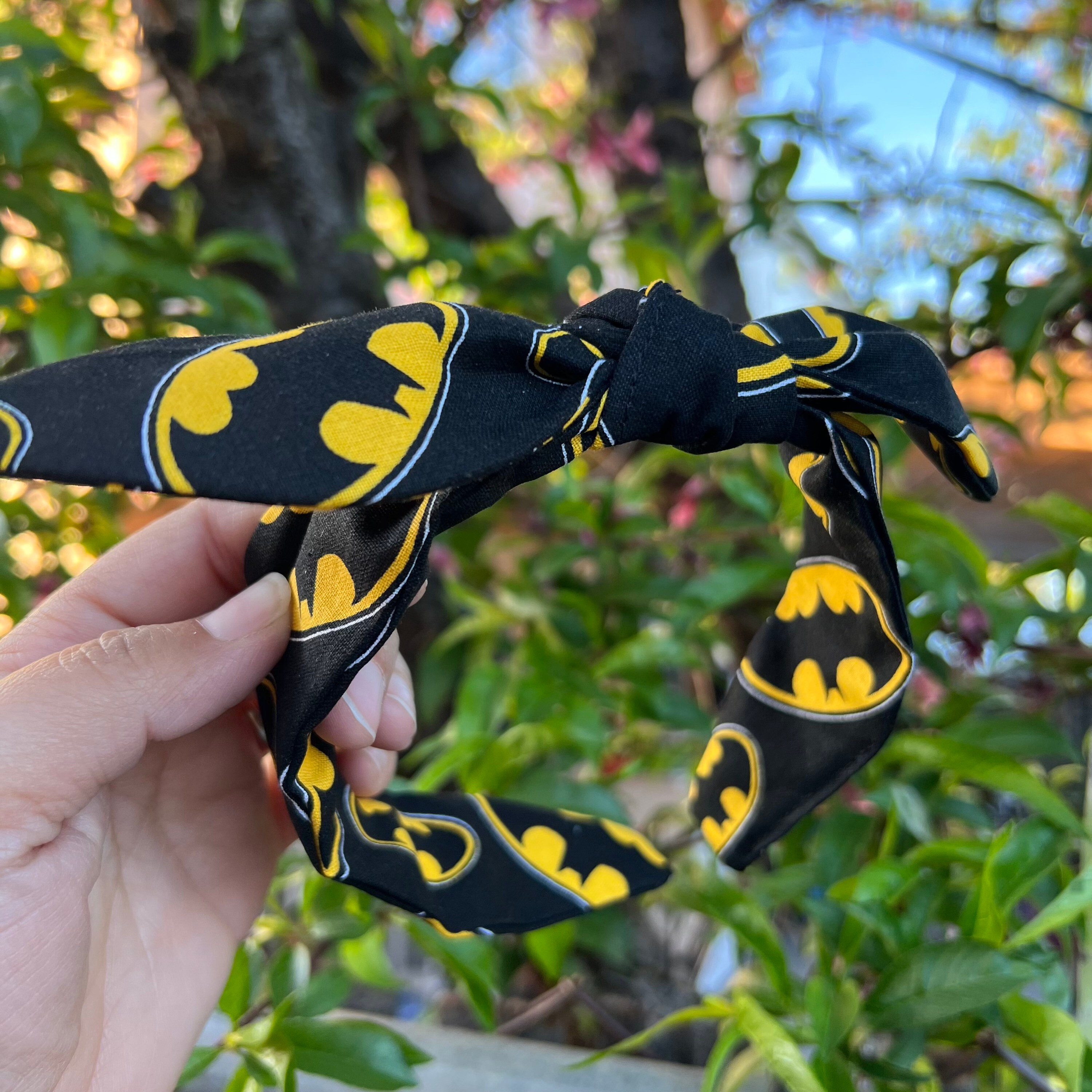 DC Comics Black and Yellow Batman Headband Acrylic Batman Black & Yellow 59Fifty Hat - SuperHeroStuff main image 3
