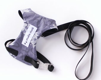 Chicken Harness Navy Worm