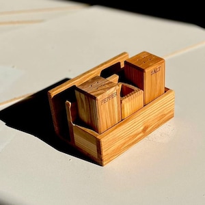 Salz- und Pfefferstreuer aus Holz, Salzstreuer, Zahnstocherhalter, Gewürzregal, Serviettenhalter, rustikale Hochzeitstischdekoration, Küchenorganizer, Serviergeschirr