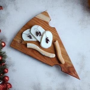 Kaas Houten Dienblad met Uitgesneden Cirkels Houten Kaasplank Cadeau Charcuterie Plaat Handgemaakte Houten Plaat Driehoekige Charcuterie Kaas Dienblad