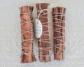 Eucalyptus Bark Smudge Sticks - Herbs & Flowers Smudge Sticks - Witchcraft Supplies, Magick, Spellcasting, Pagan Altar, Gift