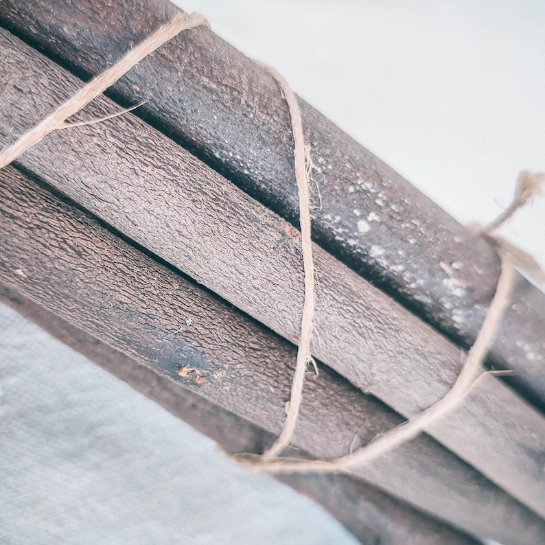 bay leaf sticks