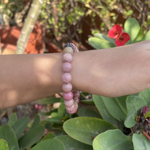 Rhodonite bracelet, beaded bracelet, stretchy jewelry, minimalist bracelet, 8mm rhodonite beads, gemstone bracelet, rhodonite jewelry, gift