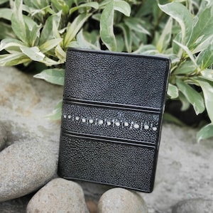 Cartera vertical Stingray tipo rowstone color negro / Cartera europea / Regalo para él / Regalo premium