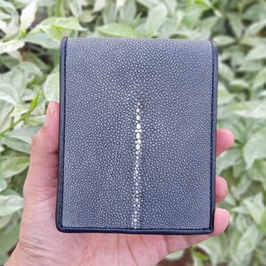 Cartera Stingray estilo tríptico, cartera gris / regalo para él / cartera única / cartera exótica
