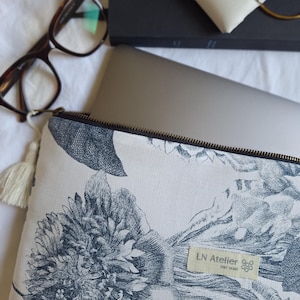 Custodia per laptop su misura per MacBook - Pochette - Motivo Toile de Jouy - blu e bianco - imbottita - Dimensioni da 10 a 17 pollici -