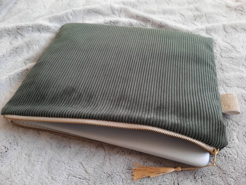 Housse d'ordinateur zippée PC MacBook iPad Surface Pochette Velours Vert kaki Doublure intérieure matelassée. 10 à 17 pouces image 3