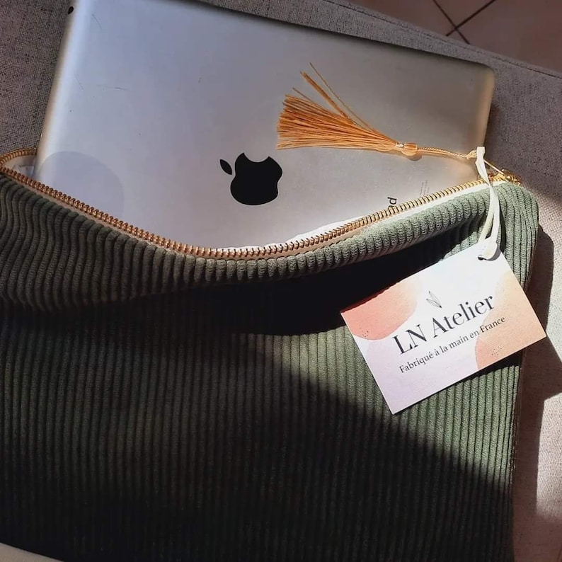 Housse d'ordinateur zippée PC MacBook iPad Surface Pochette Velours Vert kaki Doublure intérieure matelassée. 10 à 17 pouces image 4