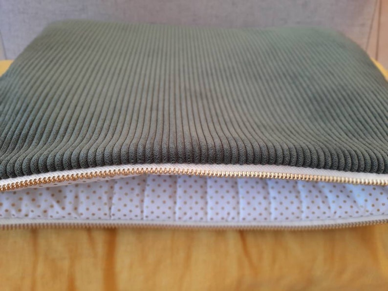 Housse d'ordinateur zippée PC MacBook iPad Surface Pochette Velours Vert kaki Doublure intérieure matelassée. 10 à 17 pouces image 6