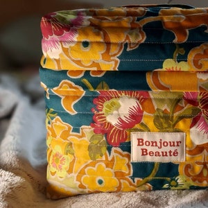 Neceser acolchado, tendencia boho - Neceser transportable - Estampado floral - Cierre con cremallera