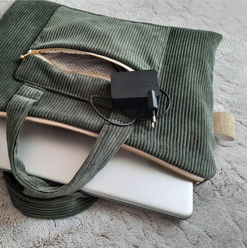 Housse molletonnée PC MacBook Sac d'ordinateur velours Rose ou vert Anses et grande pochette pour les câbles 12 pouces à 17 pouces image 2