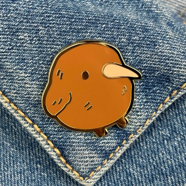 Kiwi Bird Enamel Pin, Lapel pin, Brooch, Gold Plated, Cute