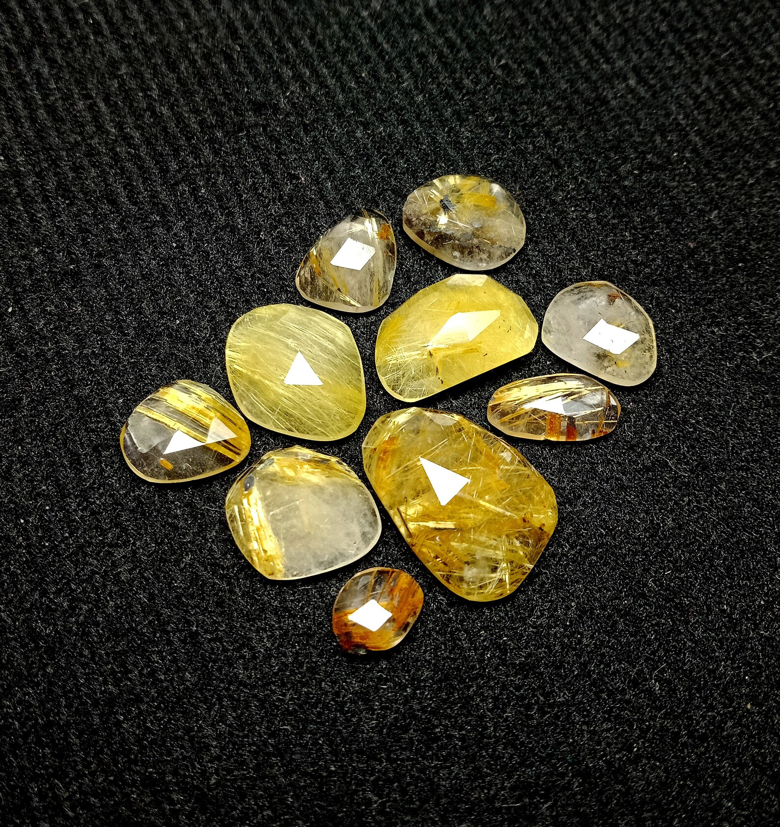 30 Stück Quarzkristall Anhänger - Goldener Kupferdraht 23-28mm Schmuckherstellung