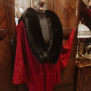 Aristocratic Red with black faux fur 1920s Gown color Hollywood style Great Gatsby Burlesque flapper Cocoon coat