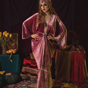 Antique pink 1920s Velvet Gown color Hollywood style Great Gatsby Burlesque flapper Cocoon coat