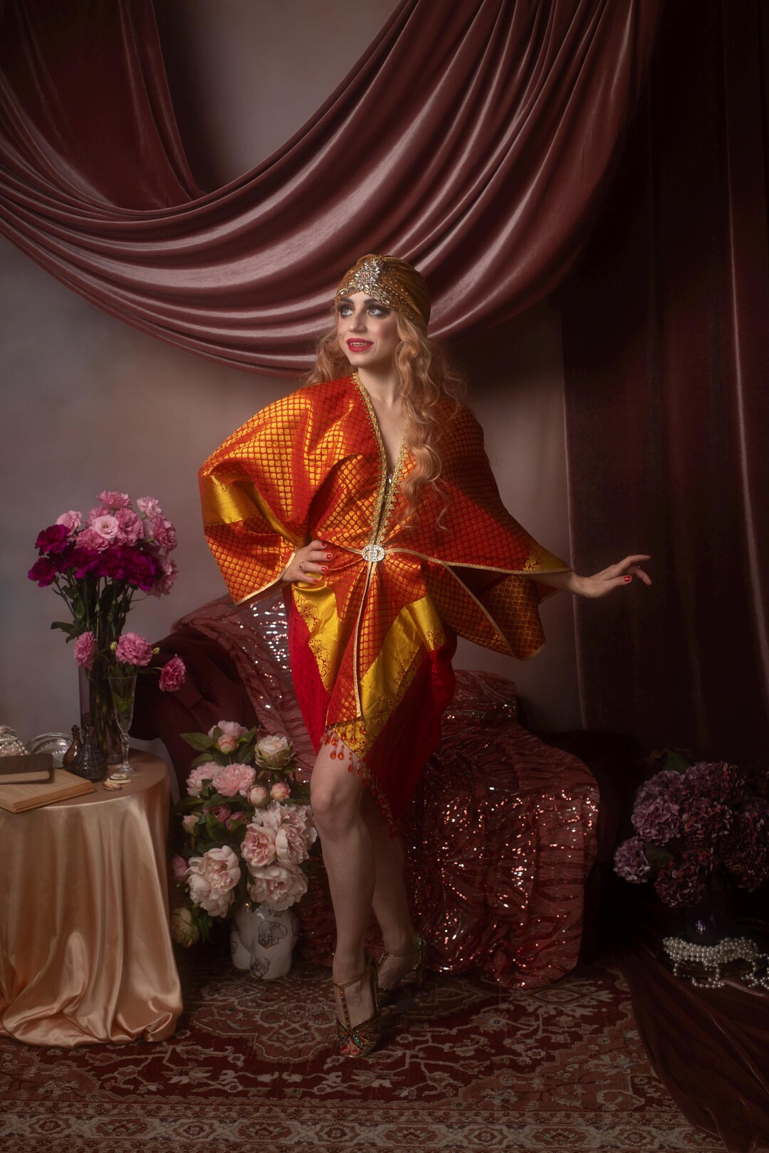 Short Red & Gold Oriental Gown Robe Vintage-style 1920s Vintage Style ...