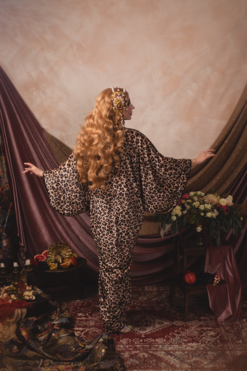 Leo Gown