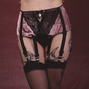 Antique Pink Velvet 8 strap GLORIA Garter Belt Suspender Belt Retro Vinatge Burlesque Old Hollywood Look Size S-XXL