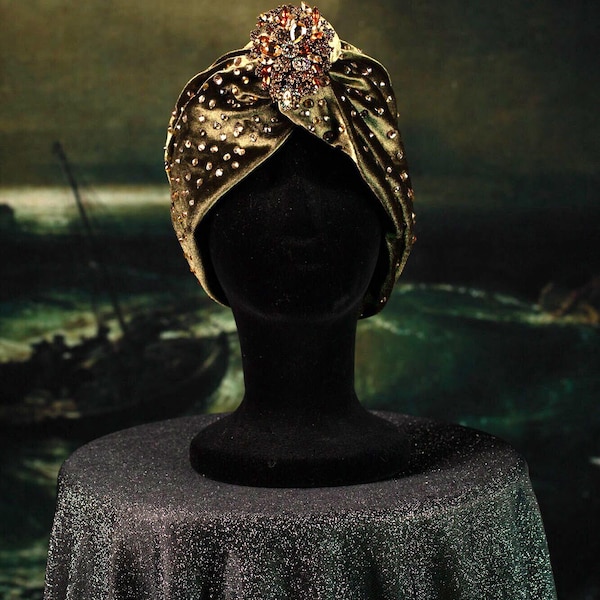 Turban Antique Green 1920s Velvet Khaki Turban Rhinestones Brooch Hollywood style Great Gatsby Burlesque turban Art Déco