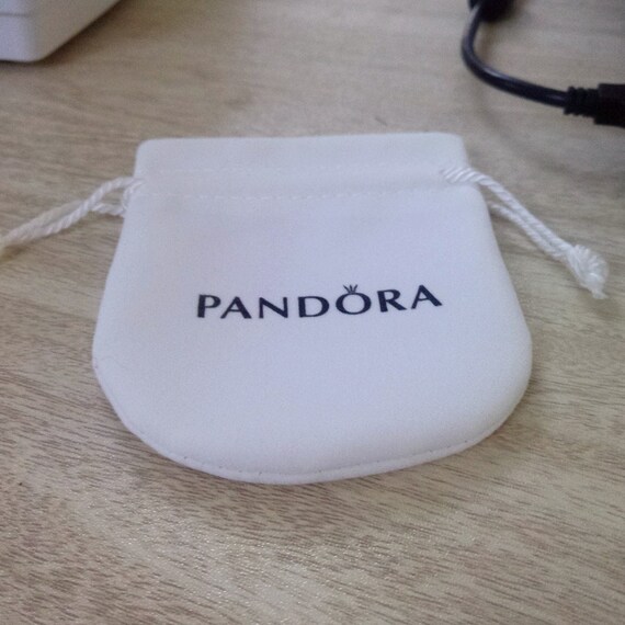 Pandora dust bag new arrivals