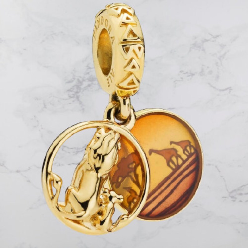 pandora mufasa charm