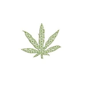 Puede incluir: Ilustración de una hoja de cannabis verde con un patrón detallado, sobre un fondo blanco limpio. El diseño de la hoja está lleno de motivos florales más pequeños y repetidos, creando una apariencia texturizada. La imagen es simple y gráfica.