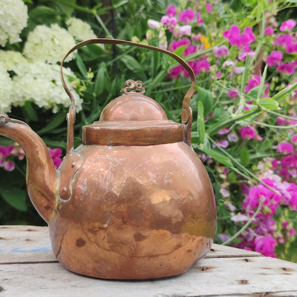 Castle kitchen Copper Kettle, 1800s antique English Victorian Copper Kettle-Rare Large Size