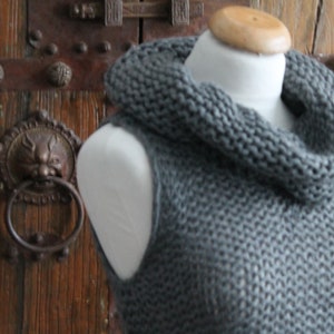 Gray Turtleneck Sleeveless Sweater vintage 80s Made in Italy Pullover Sweater Jumper Vests