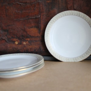 Tecido de porcelana sueco vintage 1960 Hackefors Porslin tecido de porcelana branca melange prato branco Pires Ouro sueco geométrico