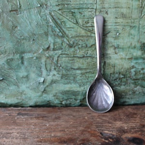 Mayell Silver Plate Spoon Jam Honey  Retro English Silverplated Cutlery Vintage Mayell Scalloped Metal Spoon Made in England