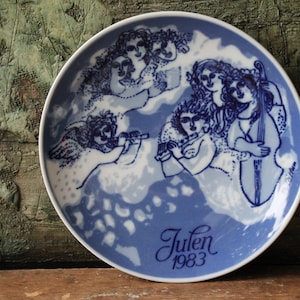Porsgrunds Norway 1983 Christmas Sheaf Collector Plate Porcelain Limited Edition Series Cobalt Blue angel choir Wall Plate Scandinavian