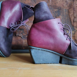 Bottines prune roses, talons hauts de Trippen EU 37 en cuir magenta, chaussures artistiques fabriquées en Allemagne, escarpins violets, conception de chaussures extravagantes