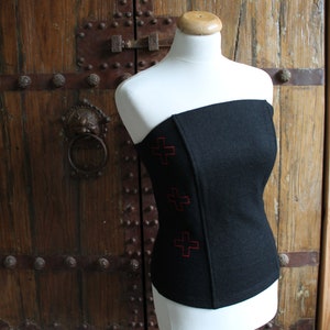 Wool Corsets vintage 90s uldahl black red size 38 Burlesque Costume Making corset with embroidery Made in Denmark image 2