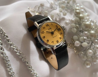 Ladies Soviet Cream Leather white Dial main image 0