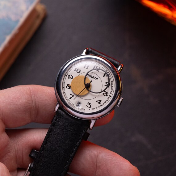 Rare collectible raketa - Gem