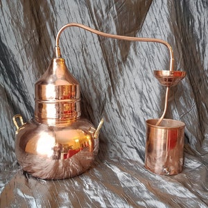 Medium Distiller, Pure Copper Alembic, Essential Oil  Distiller, Hydrosol Still, Herbs Flowers Distillery 2 Lt / 0,5 Gallons, No.2