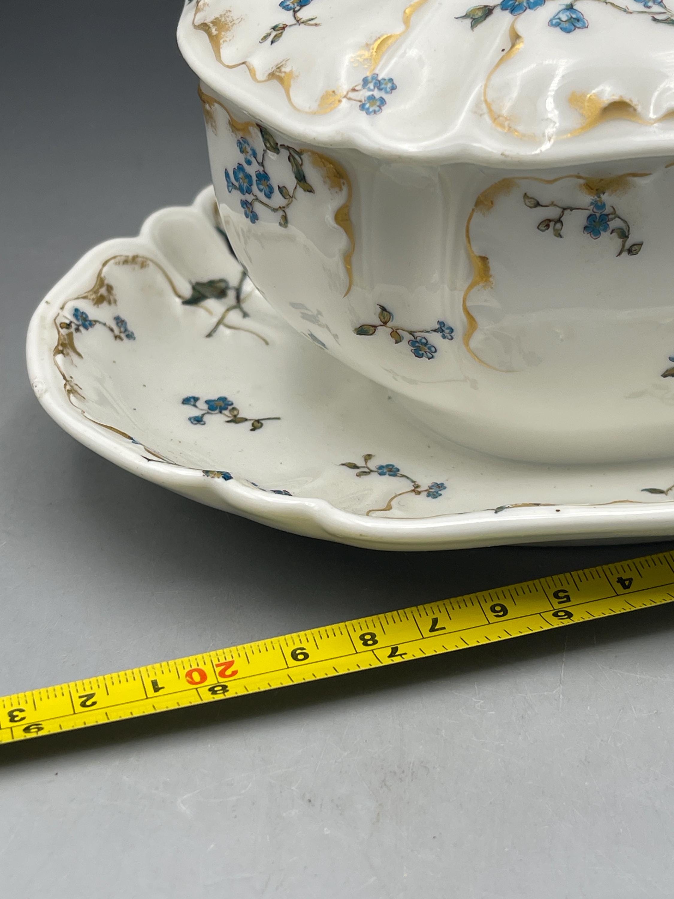 チャールズ・ハビランド フランス H2685 ソースボートと蓋 ブルー