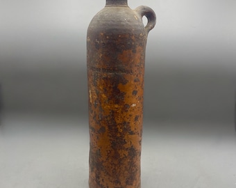 Botella de agua mineral Nassau Seltzers alemana, c. 1870-1895, con la marca del león prusiano.