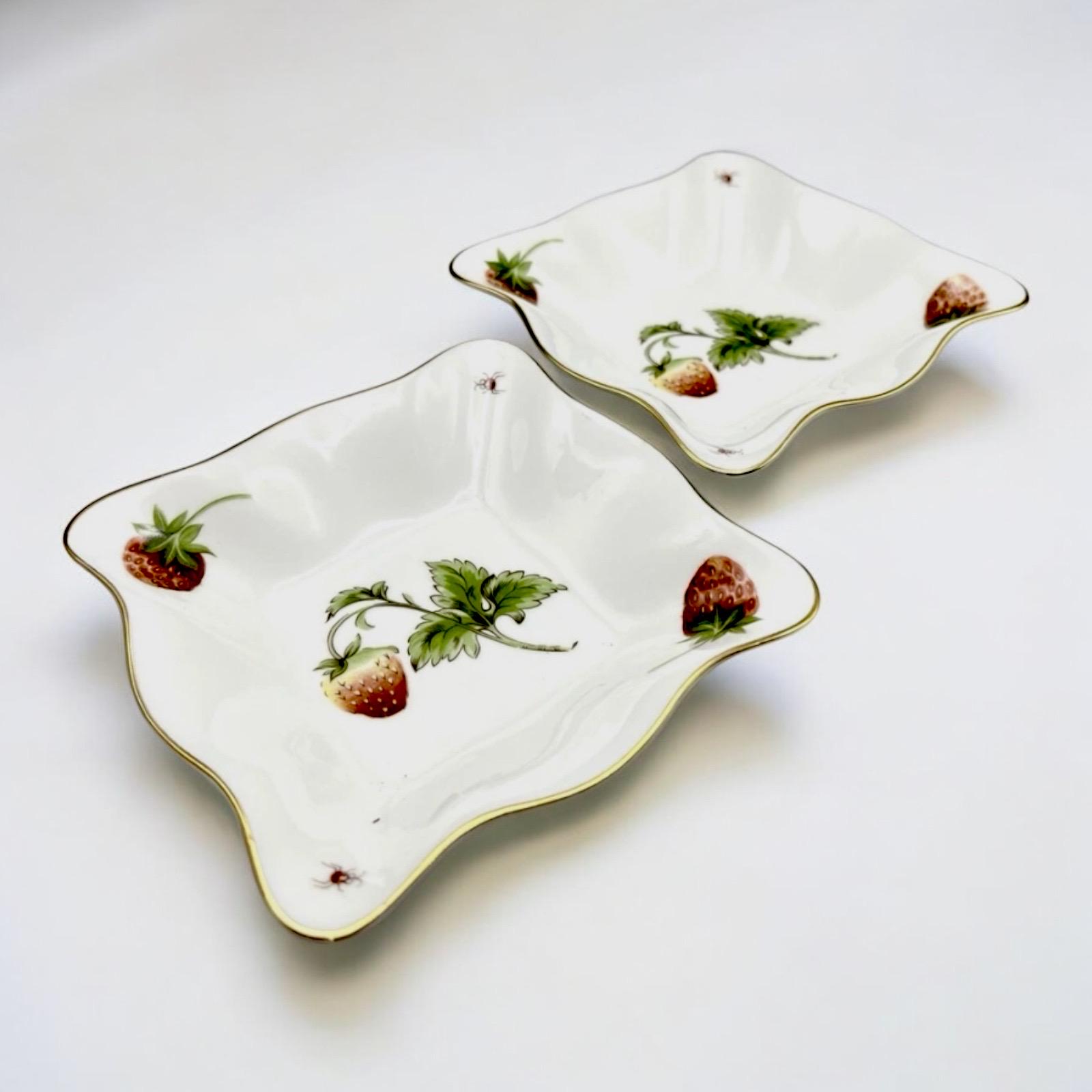 Coalport strawberry - Etsy 日本