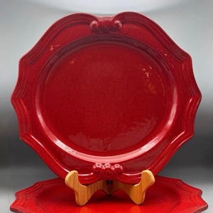 Tabletops Unlimited Red French Baroque Plates 12.5” Set Of 4 Embossed Scroll
