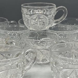 Vintage Glas Punch Cups Lot von 11 McKee Nortec und Smith Ananas