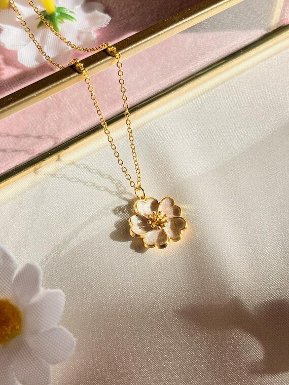 Black Four Leaf Clover Flower Necklace - Gold