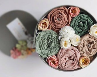 Mooie pastel, hijabboeket, sjaalcadeaudoos, cadeau voor haar, cadeaudoos, hadj, umrah, gepersonaliseerd, islamitisch, bloemen