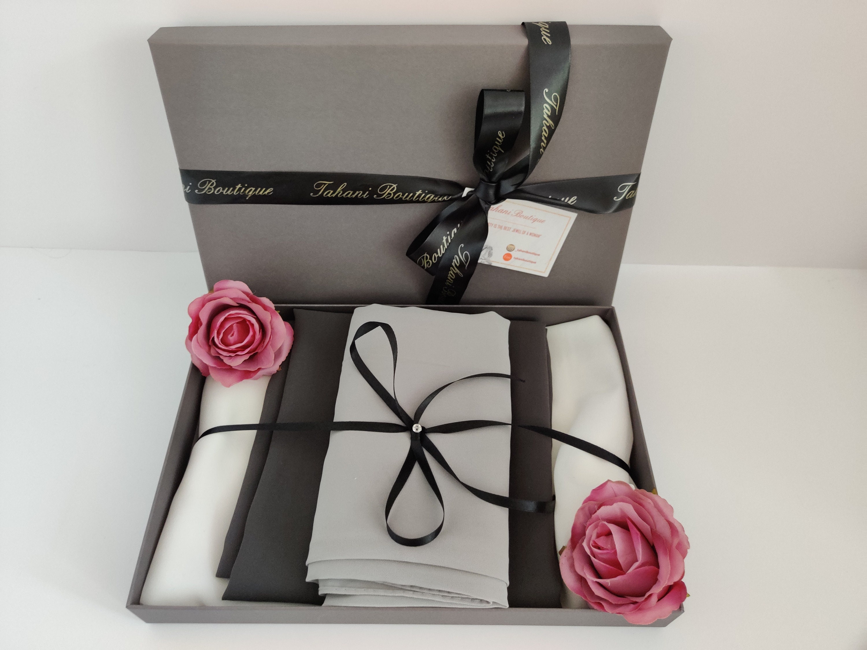 Gift box Gift set Scarf Perfumed Hijab Bouquet For her Etsy España