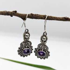 Pendiente de amatista, pendiente de amatista morada, pendiente de plata de ley, pendiente colgante de amatista, pendiente de diseñador, regalo para ella